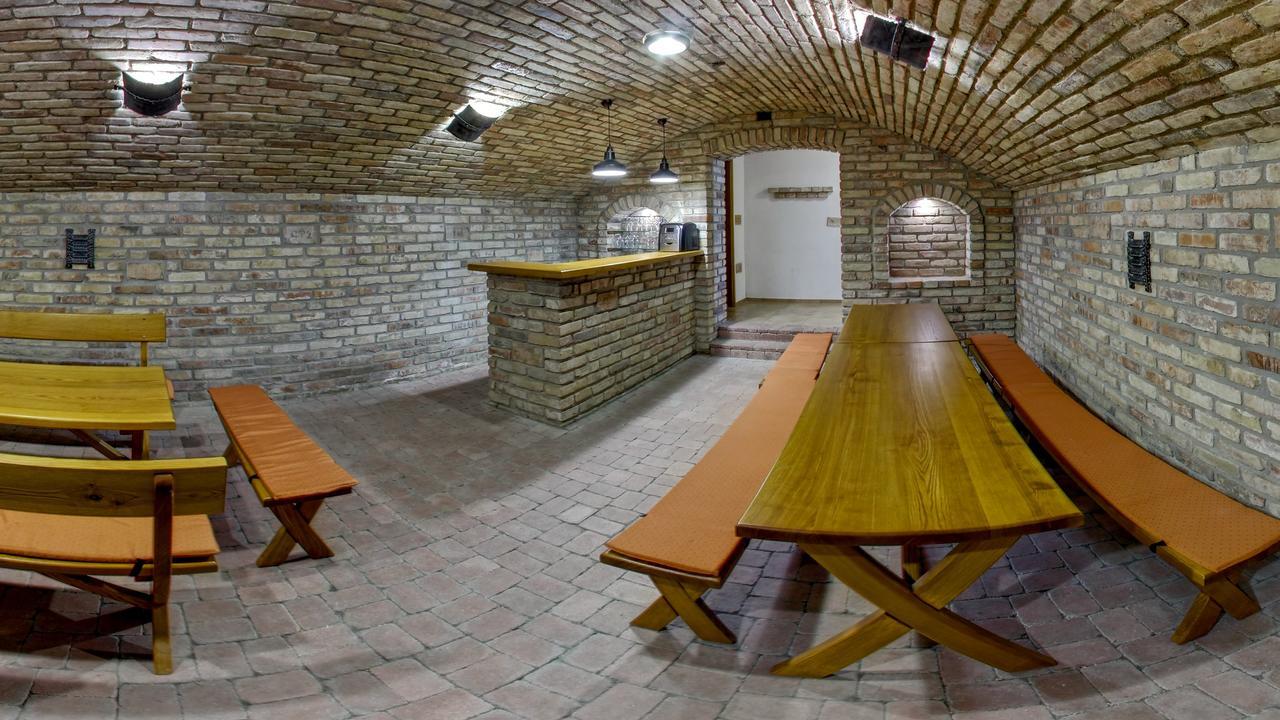 Penzion Kratochvíl Dolní Dunajovice Exterior foto